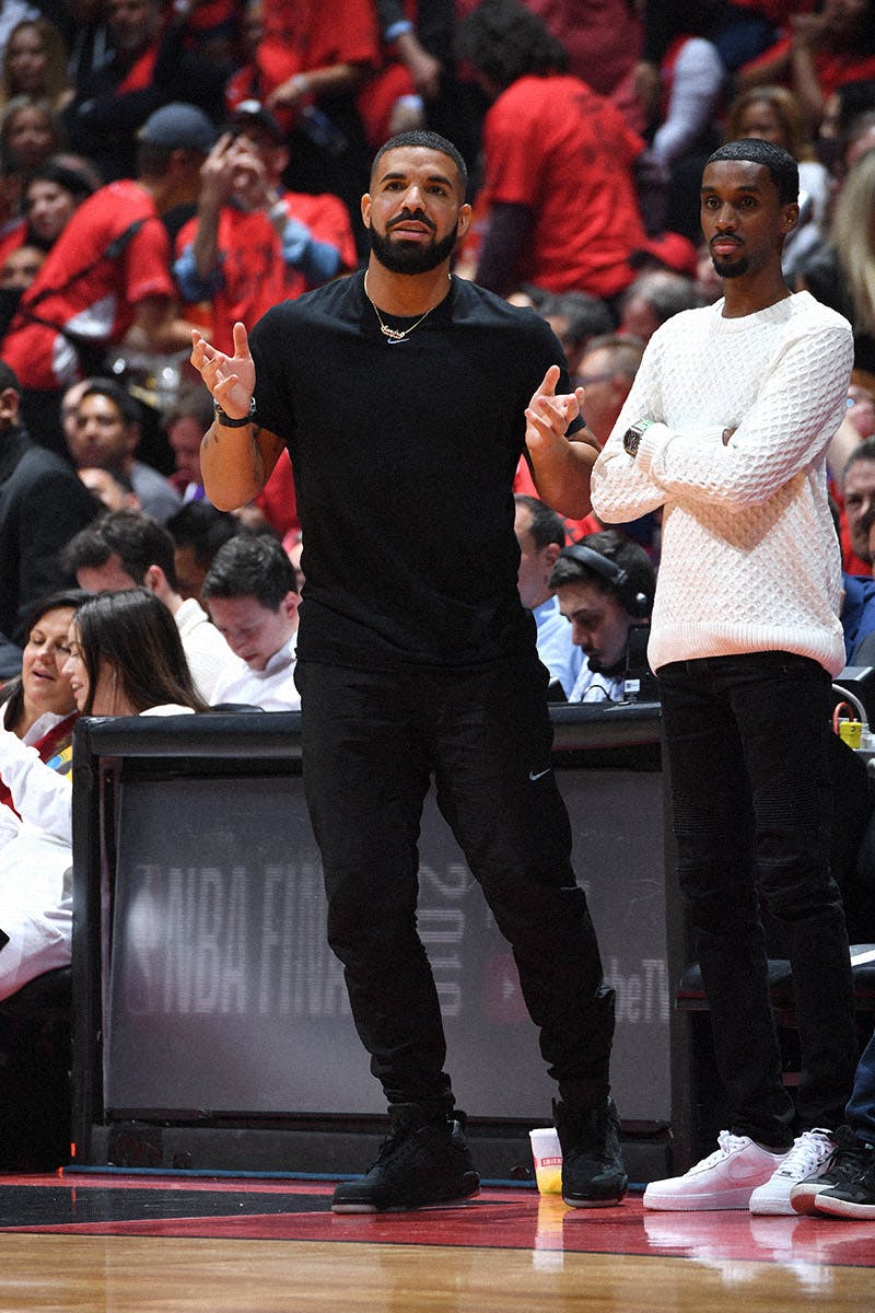 rappers wearing nike air force 1